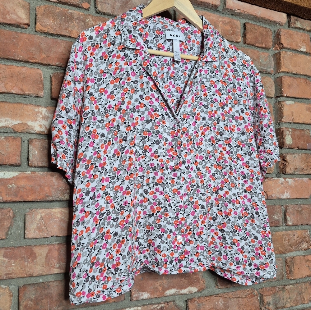 DKNY Floral Button Shirt XL Lightweight Rayon Blouse Soft Drapey Spring Summer - Picture 4 of 7